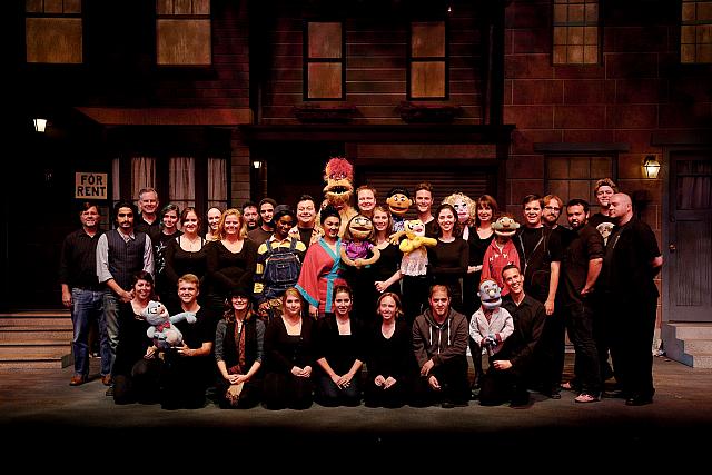 AVENUE Q