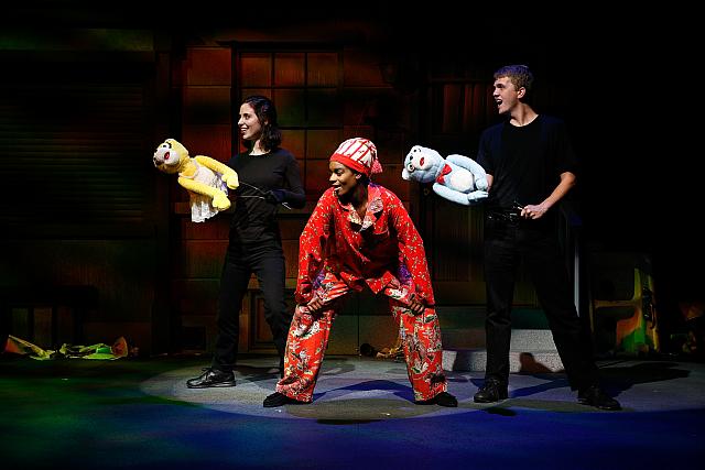 AVENUE Q