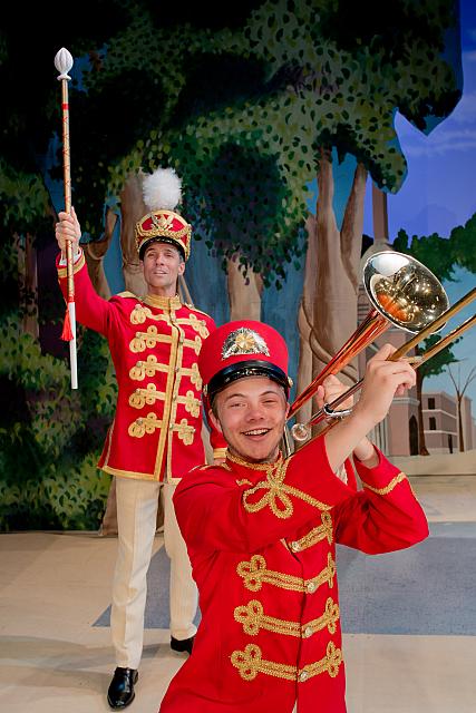 Music Man Publicity Photo (Large) 7