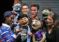 AVENUE Q