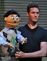 AVENUE Q